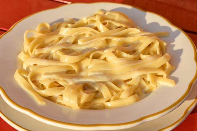 Fettuccine Alfredo