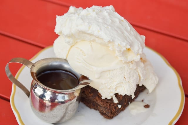 Brownie Sundae
